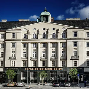 Hotell Grandezza Luxury Palace